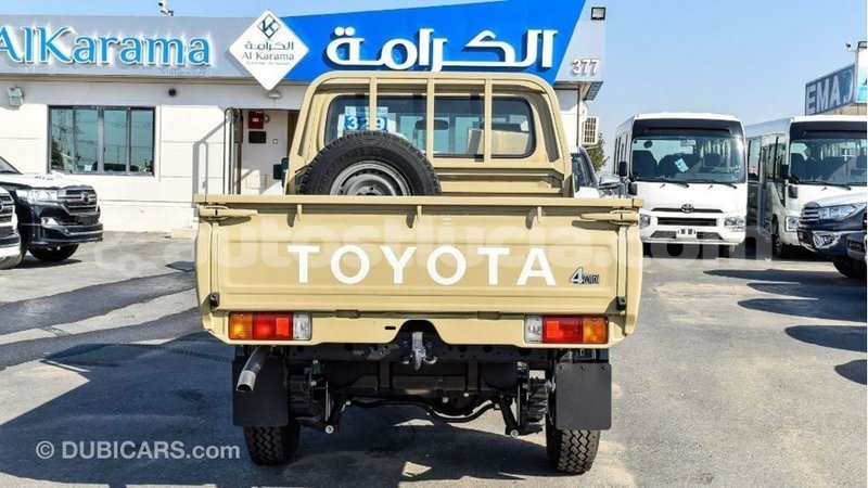Big with watermark toyota land cruiser anse la raye import dubai 2602
