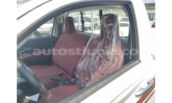 Buy Import Toyota Hilux White Car in Import - Dubai in Anse-la-Raye Buy Import Toyota Hilux White Car in Import - Dubai in Anse-la-Raye