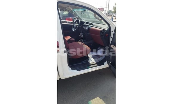 Buy Import Toyota Hilux White Car in Import - Dubai in Anse-la-Raye Buy Import Toyota Hilux White Car in Import - Dubai in Anse-la-Raye