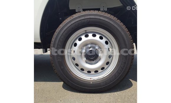 Buy Import Toyota Hilux White Car in Import - Dubai in Anse-la-Raye Buy Import Toyota Hilux White Car in Import - Dubai in Anse-la-Raye