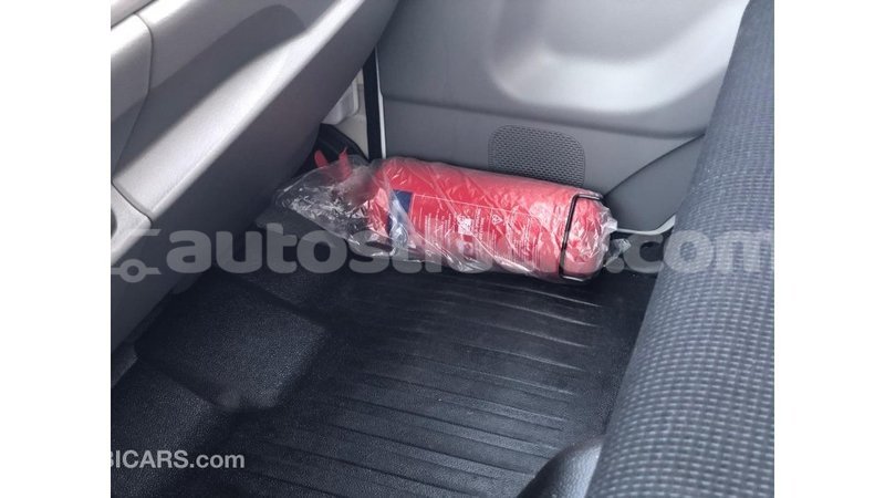 Big with watermark mitsubishi carisma anse la raye import dubai 2604