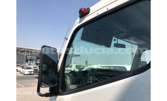 Buy Import Mitsubishi Carisma White Car in Import - Dubai in Anse-la-Raye Buy Import Mitsubishi Carisma White Car in Import - Dubai in Anse-la-Raye