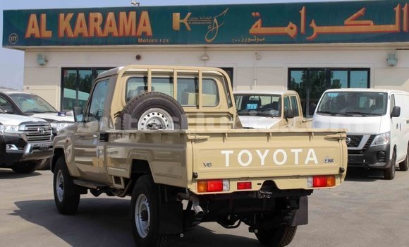 Buy Import Toyota Land Cruiser Beige Car in Import - Dubai in Anse-la-Raye Buy Import Toyota Land Cruiser Beige Car in Import - Dubai in Anse-la-Raye