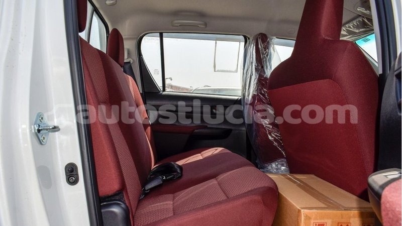 Big with watermark toyota hilux anse la raye import dubai 2607