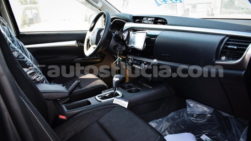 Big with watermark toyota hilux anse la raye import dubai 2609