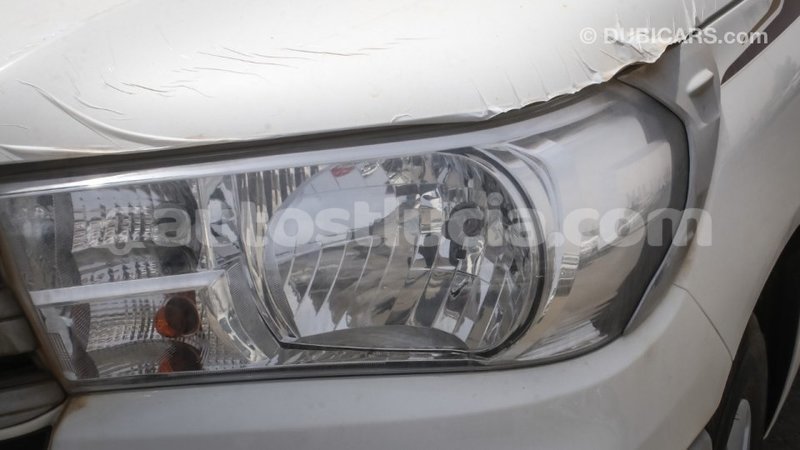 Big with watermark toyota hilux anse la raye import dubai 2610