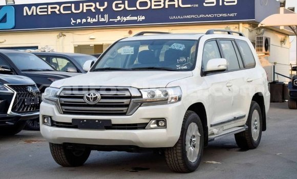 Buy Import Toyota Land Cruiser White Car in Import - Dubai in Anse-la-Raye Buy Import Toyota Land Cruiser White Car in Import - Dubai in Anse-la-Raye