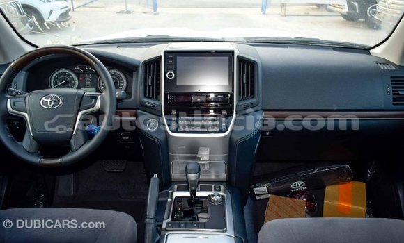 Buy Import Toyota Land Cruiser White Car in Import - Dubai in Anse-la-Raye Buy Import Toyota Land Cruiser White Car in Import - Dubai in Anse-la-Raye