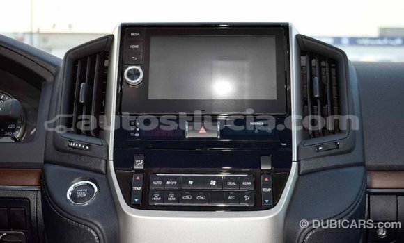 Buy Import Toyota Land Cruiser White Car in Import - Dubai in Anse-la-Raye Buy Import Toyota Land Cruiser White Car in Import - Dubai in Anse-la-Raye