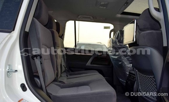 Buy Import Toyota Land Cruiser White Car in Import - Dubai in Anse-la-Raye Buy Import Toyota Land Cruiser White Car in Import - Dubai in Anse-la-Raye