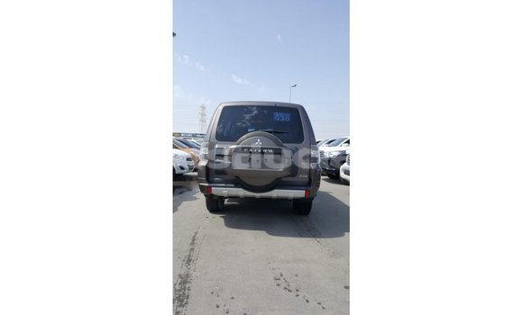 Buy Import Mitsubishi Pajero Brown Car in Import - Dubai in Anse-la-Raye Buy Import Mitsubishi Pajero Brown Car in Import - Dubai in Anse-la-Raye