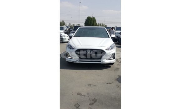 Buy Import Hyundai Sonata White Car in Import - Dubai in Anse-la-Raye Buy Import Hyundai Sonata White Car in Import - Dubai in Anse-la-Raye