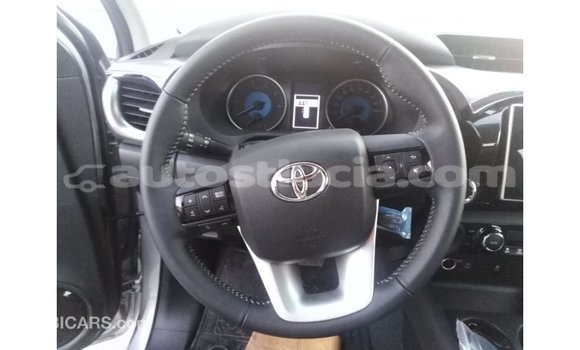 Buy Import Toyota Hilux Other Car in Import - Dubai in Anse-la-Raye Buy Import Toyota Hilux Other Car in Import - Dubai in Anse-la-Raye