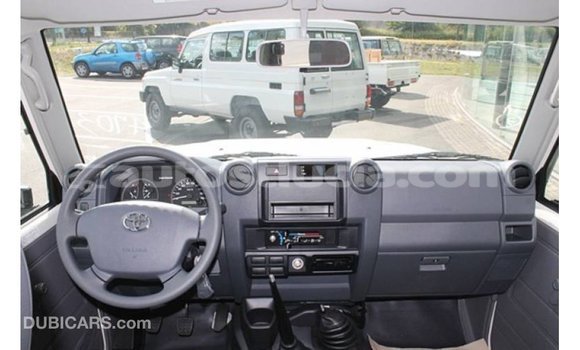 Buy Import Toyota Land Cruiser White Car in Import - Dubai in Anse-la-Raye Buy Import Toyota Land Cruiser White Car in Import - Dubai in Anse-la-Raye