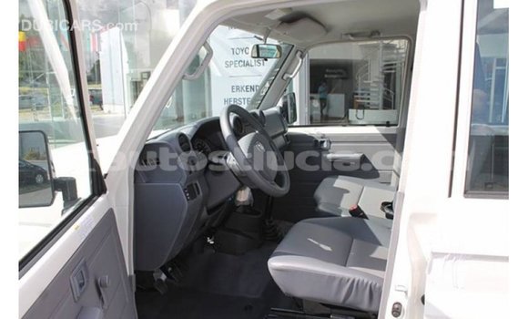 Buy Import Toyota Land Cruiser White Car in Import - Dubai in Anse-la-Raye Buy Import Toyota Land Cruiser White Car in Import - Dubai in Anse-la-Raye