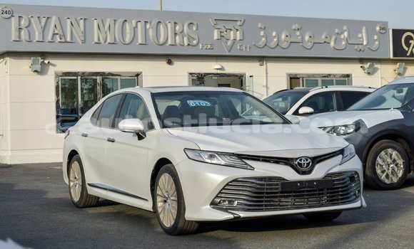 Acheter Import Voiture Toyota Camry Blanc à Import - Dubai, Anse-la-Raye Acheter Import Voiture Toyota Camry Blanc à Import - Dubai, Anse-la-Raye