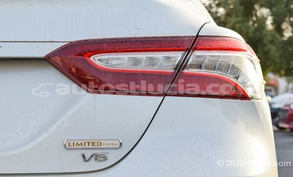Acheter Import Voiture Toyota Camry Blanc à Import - Dubai, Anse-la-Raye Acheter Import Voiture Toyota Camry Blanc à Import - Dubai, Anse-la-Raye