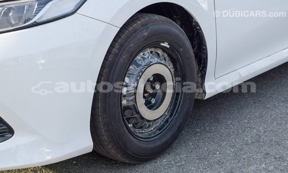 Acheter Import Voiture Toyota Camry Blanc à Import - Dubai, Anse-la-Raye Acheter Import Voiture Toyota Camry Blanc à Import - Dubai, Anse-la-Raye