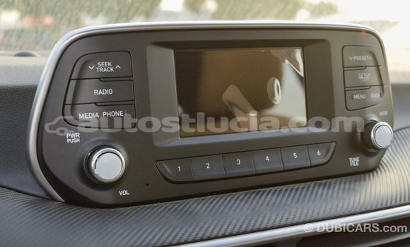 Acheter Import Voiture Hyundai Tucson Blanc à Import - Dubai, Anse-la-Raye Acheter Import Voiture Hyundai Tucson Blanc à Import - Dubai, Anse-la-Raye