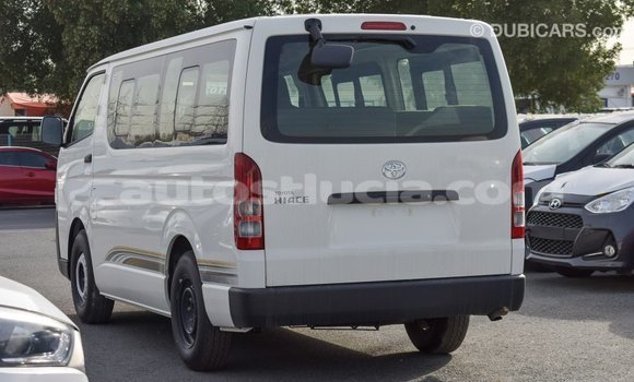 Acheter Import Voiture Toyota Hiace Blanc à Import - Dubai, Anse-la-Raye Acheter Import Voiture Toyota Hiace Blanc à Import - Dubai, Anse-la-Raye