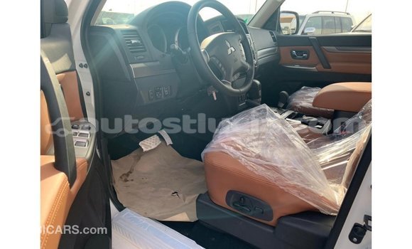 Buy Import Mitsubishi Pajero White Car in Import - Dubai in Anse-la-Raye Buy Import Mitsubishi Pajero White Car in Import - Dubai in Anse-la-Raye