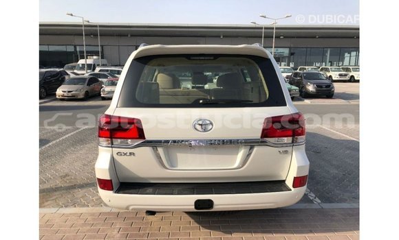Buy Import Toyota Land Cruiser White Car in Import - Dubai in Anse-la-Raye Buy Import Toyota Land Cruiser White Car in Import - Dubai in Anse-la-Raye