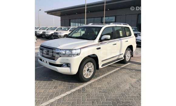 Buy Import Toyota Land Cruiser White Car in Import - Dubai in Anse-la-Raye Buy Import Toyota Land Cruiser White Car in Import - Dubai in Anse-la-Raye