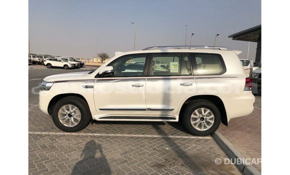 Buy Import Toyota Land Cruiser White Car in Import - Dubai in Anse-la-Raye Buy Import Toyota Land Cruiser White Car in Import - Dubai in Anse-la-Raye