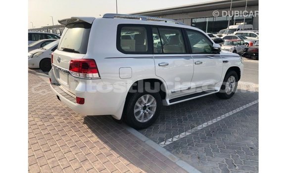 Buy Import Toyota Land Cruiser White Car in Import - Dubai in Anse-la-Raye Buy Import Toyota Land Cruiser White Car in Import - Dubai in Anse-la-Raye