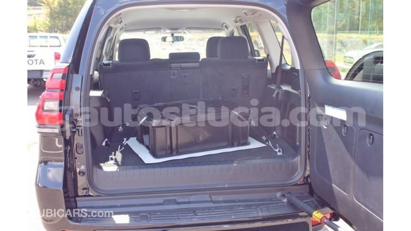 Big with watermark toyota hilux anse la raye import dubai 2646