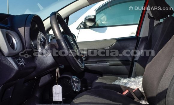Acheter Import Voiture Toyota Yaris Rouge à Import - Dubai, Anse-la-Raye Acheter Import Voiture Toyota Yaris Rouge à Import - Dubai, Anse-la-Raye