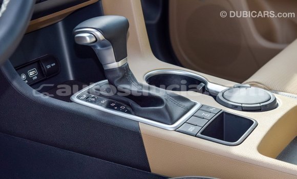 Acheter Import Voiture Kia Sportage Blanc à Import - Dubai, Anse-la-Raye Acheter Import Voiture Kia Sportage Blanc à Import - Dubai, Anse-la-Raye