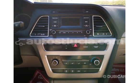 Acheter Import Voiture Hyundai Sonata Blanc à Import - Dubai, Anse-la-Raye Acheter Import Voiture Hyundai Sonata Blanc à Import - Dubai, Anse-la-Raye