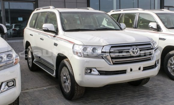 Buy Import Toyota Land Cruiser White Car in Import - Dubai in Anse-la-Raye Buy Import Toyota Land Cruiser White Car in Import - Dubai in Anse-la-Raye