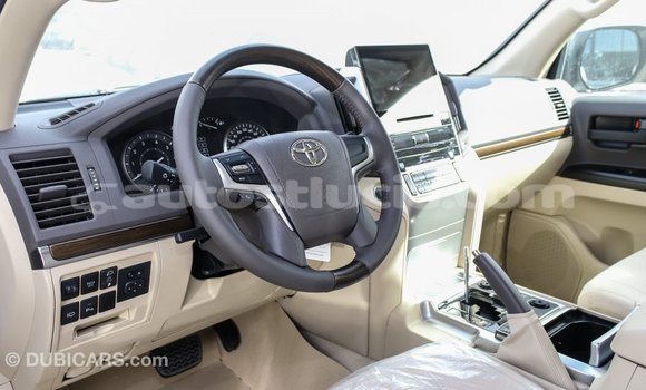 Buy Import Toyota Land Cruiser White Car in Import - Dubai in Anse-la-Raye Buy Import Toyota Land Cruiser White Car in Import - Dubai in Anse-la-Raye