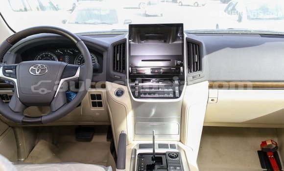 Buy Import Toyota Land Cruiser White Car in Import - Dubai in Anse-la-Raye Buy Import Toyota Land Cruiser White Car in Import - Dubai in Anse-la-Raye