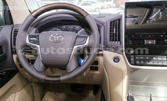 Buy Import Toyota Land Cruiser White Car in Import - Dubai in Anse-la-Raye Buy Import Toyota Land Cruiser White Car in Import - Dubai in Anse-la-Raye