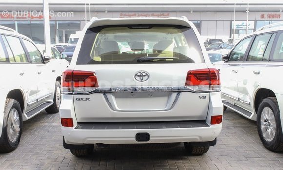 Buy Import Toyota Land Cruiser White Car in Import - Dubai in Anse-la-Raye Buy Import Toyota Land Cruiser White Car in Import - Dubai in Anse-la-Raye
