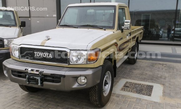 Buy Import Toyota Land Cruiser Beige Car in Import - Dubai in Anse-la-Raye Buy Import Toyota Land Cruiser Beige Car in Import - Dubai in Anse-la-Raye
