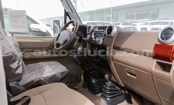 Buy Import Toyota Land Cruiser Beige Car in Import - Dubai in Anse-la-Raye Buy Import Toyota Land Cruiser Beige Car in Import - Dubai in Anse-la-Raye