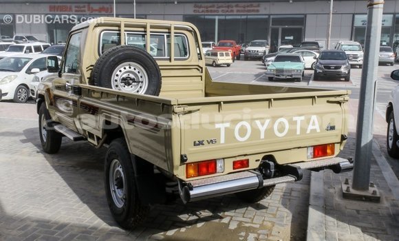Buy Import Toyota Land Cruiser Beige Car in Import - Dubai in Anse-la-Raye Buy Import Toyota Land Cruiser Beige Car in Import - Dubai in Anse-la-Raye