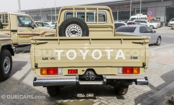 Buy Import Toyota Land Cruiser Beige Car in Import - Dubai in Anse-la-Raye Buy Import Toyota Land Cruiser Beige Car in Import - Dubai in Anse-la-Raye