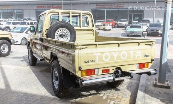 Buy Import Toyota Land Cruiser Beige Car in Import - Dubai in Anse-la-Raye Buy Import Toyota Land Cruiser Beige Car in Import - Dubai in Anse-la-Raye