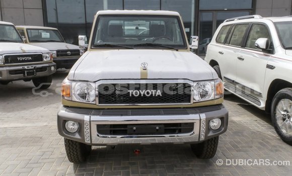 Buy Import Toyota Land Cruiser Beige Car in Import - Dubai in Anse-la-Raye Buy Import Toyota Land Cruiser Beige Car in Import - Dubai in Anse-la-Raye