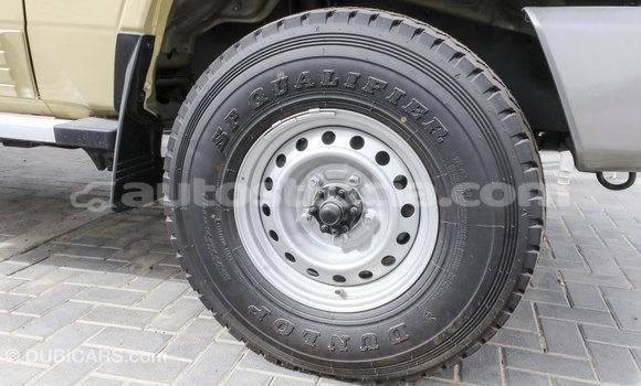 Buy Import Toyota Land Cruiser Beige Car in Import - Dubai in Anse-la-Raye Buy Import Toyota Land Cruiser Beige Car in Import - Dubai in Anse-la-Raye