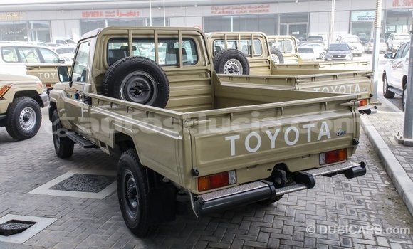 Buy Import Toyota Land Cruiser Beige Car in Import - Dubai in Anse-la-Raye Buy Import Toyota Land Cruiser Beige Car in Import - Dubai in Anse-la-Raye