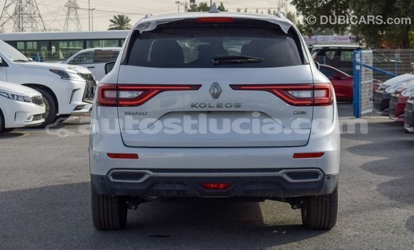 Acheter Import Voiture Renault Koleos Blanc à Import - Dubai, Anse-la-Raye Acheter Import Voiture Renault Koleos Blanc à Import - Dubai, Anse-la-Raye
