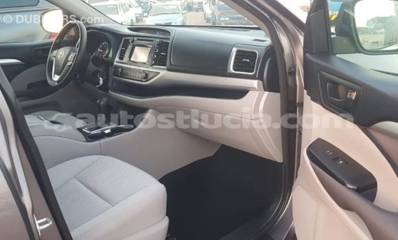 Buy Import Toyota Highlander Other Car in Import - Dubai in Anse-la-Raye Buy Import Toyota Highlander Other Car in Import - Dubai in Anse-la-Raye