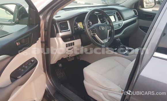 Buy Import Toyota Highlander Other Car in Import - Dubai in Anse-la-Raye Buy Import Toyota Highlander Other Car in Import - Dubai in Anse-la-Raye