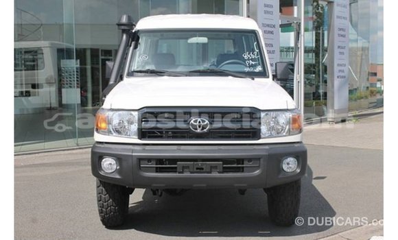 Buy Import Toyota Land Cruiser White Car in Import - Dubai in Anse-la-Raye Buy Import Toyota Land Cruiser White Car in Import - Dubai in Anse-la-Raye